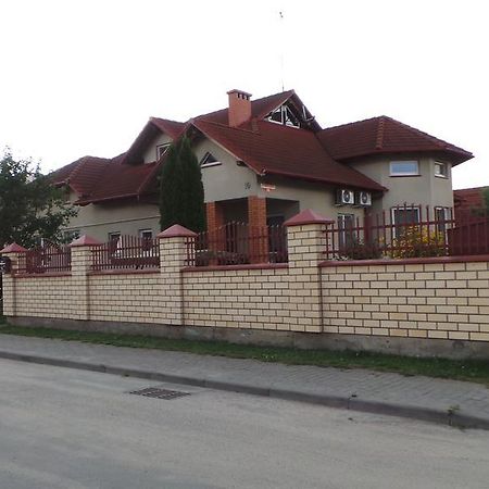 U Viktora Guest House Брест Екстериор снимка