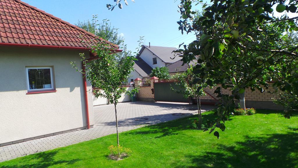U Viktora Guest House Брест Екстериор снимка