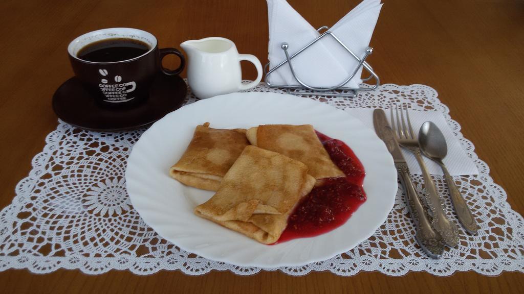 U Viktora Guest House Брест Екстериор снимка