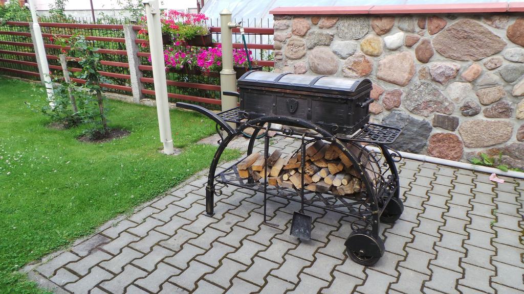U Viktora Guest House Брест Екстериор снимка